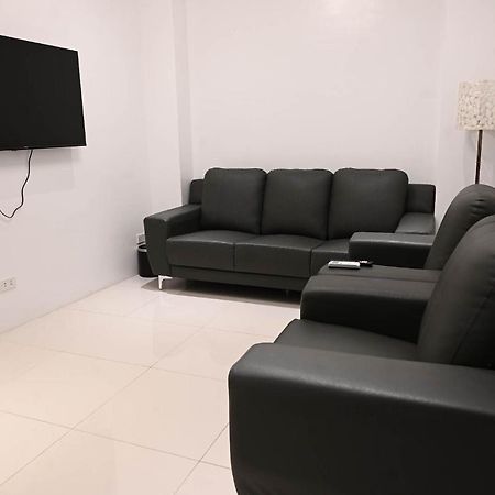 J&V Hotel And Resort Apaleng Екстериор снимка