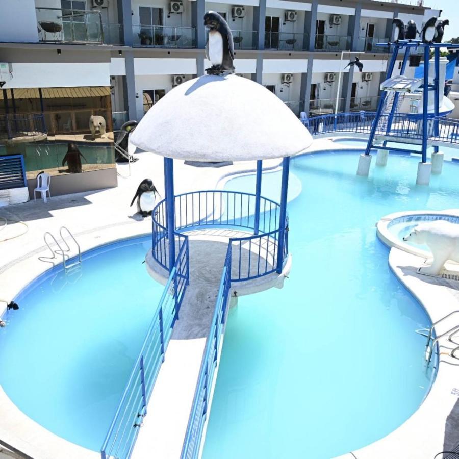 J&V Hotel And Resort Apaleng Екстериор снимка