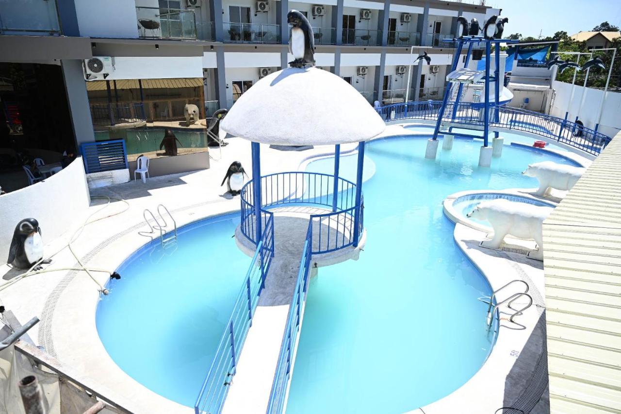 J&V Hotel And Resort Apaleng Екстериор снимка