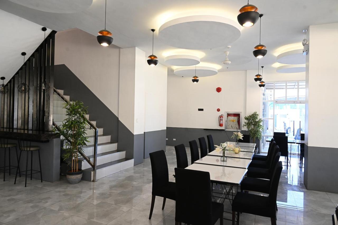 J&V Hotel And Resort Apaleng Екстериор снимка
